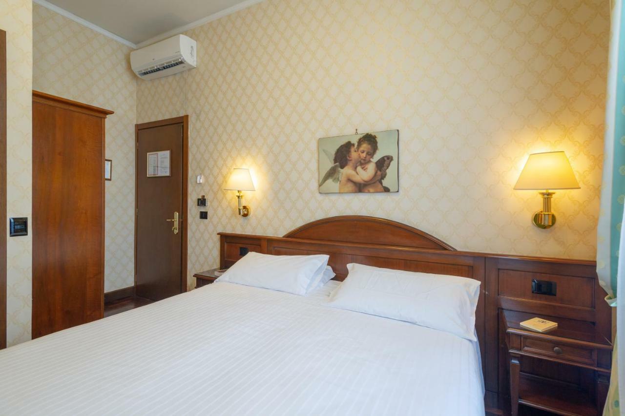 Hotel Boccaccio Florenz Exterior foto