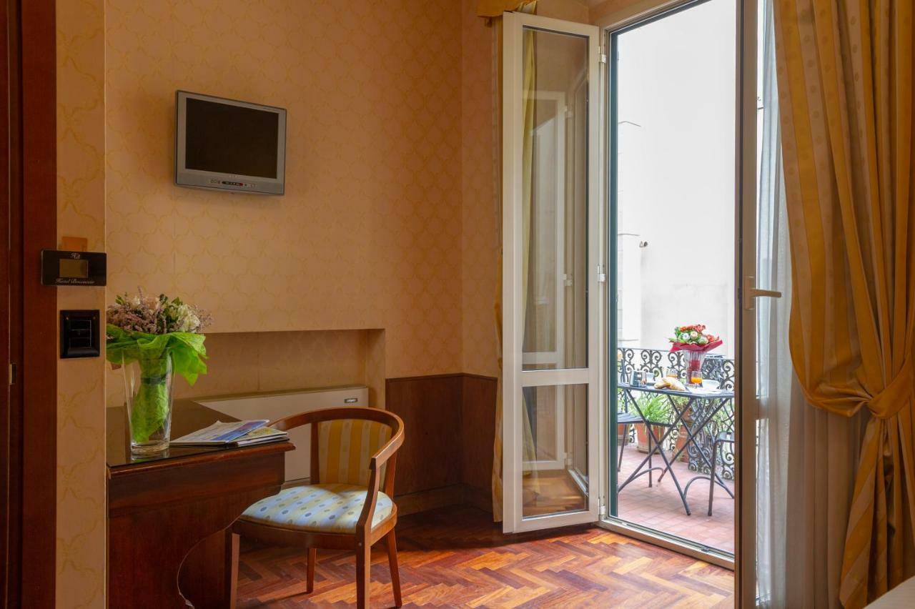 Hotel Boccaccio Florenz Exterior foto