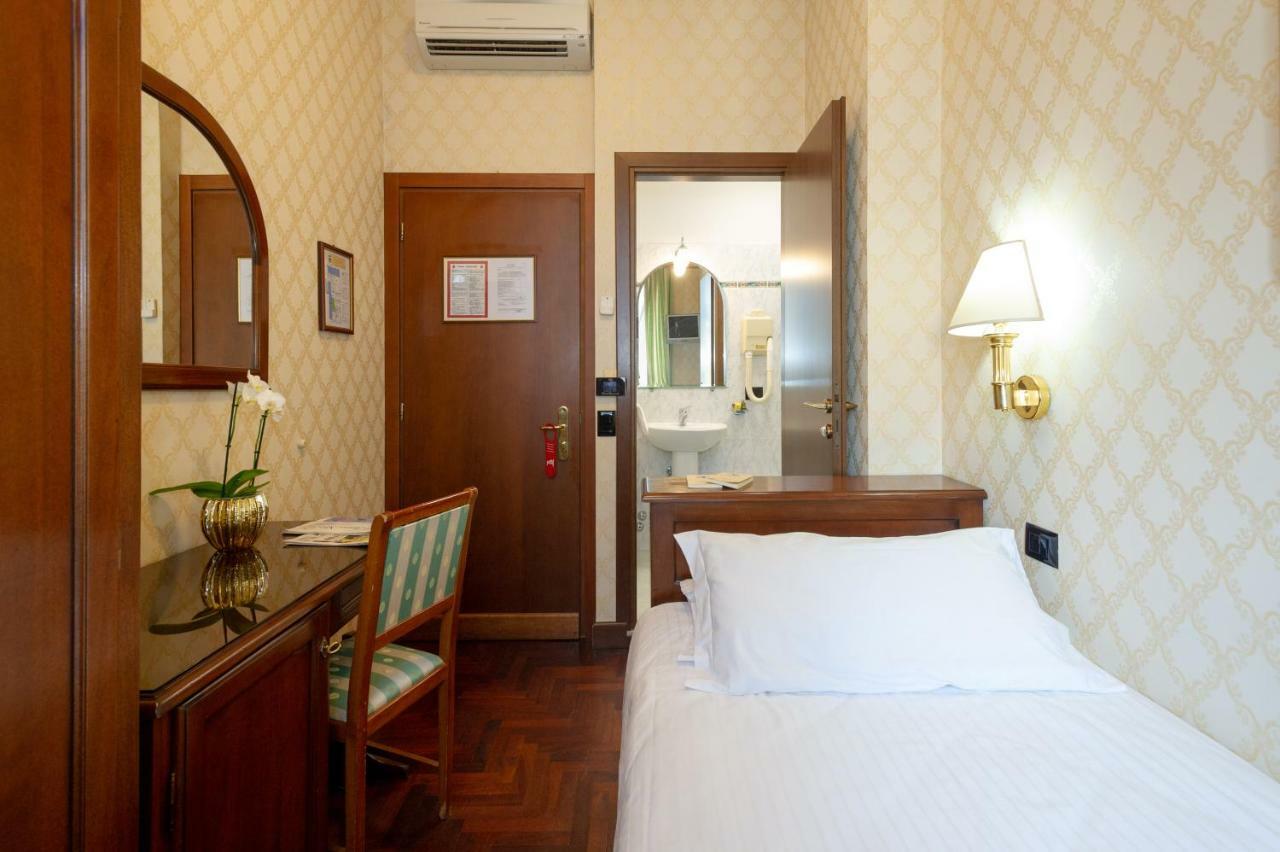 Hotel Boccaccio Florenz Exterior foto